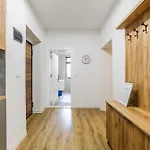 Lägenhet Center Cozy 1br With Patio By Pikhost *