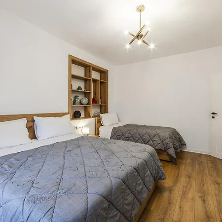 Center Cozy 1br With Patio By Pikhost