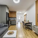 Center Cozy 1br With Patio By Pikhost 公寓 *