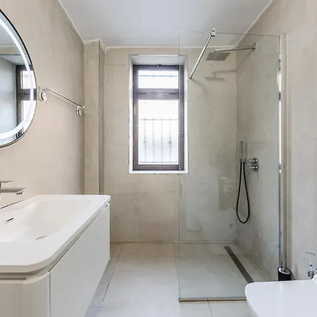 Center Cozy 1br With Patio By Pikhost Apartament Tirana