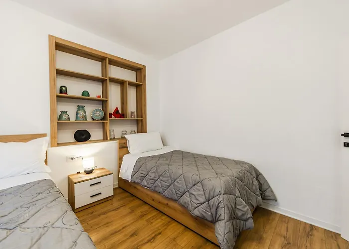 Center Cozy 1br With Patio By Pikhost