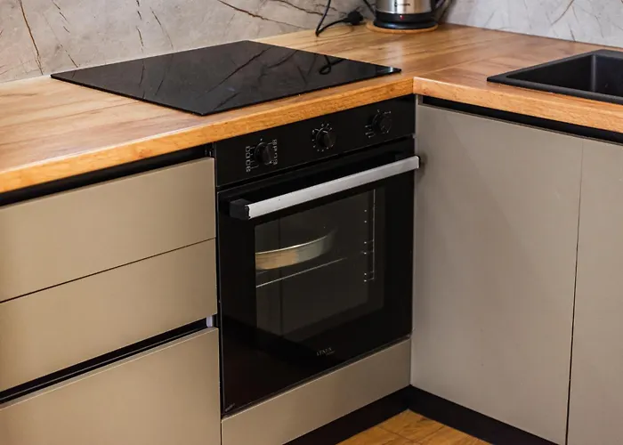 Apartman Center Cozy 1br With Patio By Pikhost *