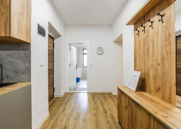 Apartman Center Cozy 1br With Patio By Pikhost *